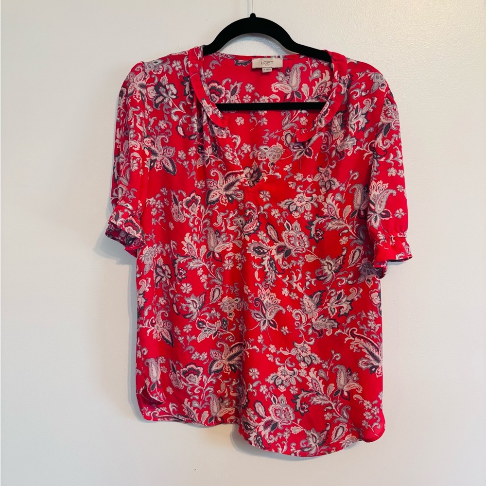 Loft red paisley blouse short sleeves with puff sleeves and v neck.